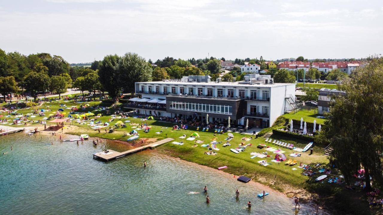 Neufeldersee Hotel & Restaurant Neufeld an der Leitha Esterno foto